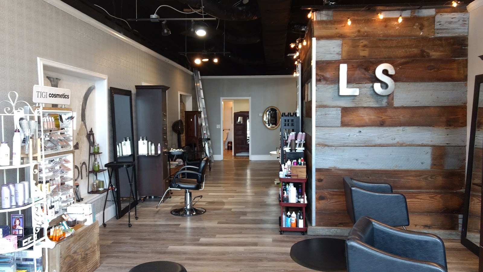 Locks Salon on Public Square nail work in Cartersville, Georgia