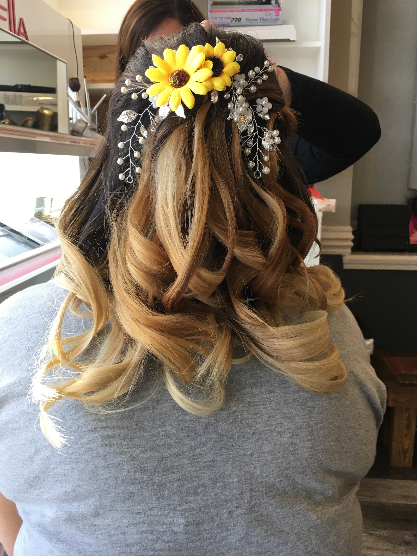 Locks Salon on Public Square nail photo 2